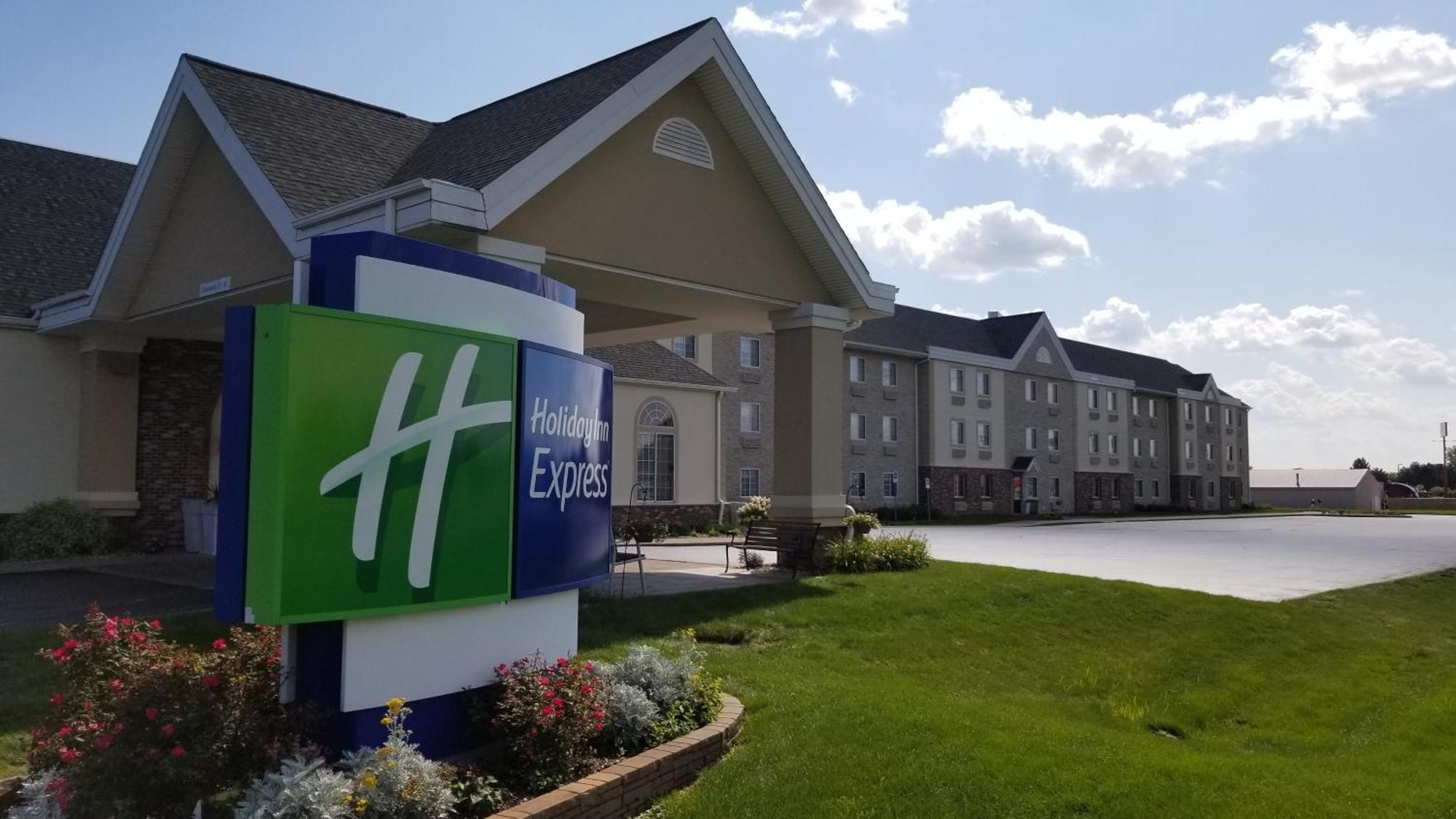 Holiday Inn Express Birch Run-Frankenmuth Area By Ihg Buitenkant foto