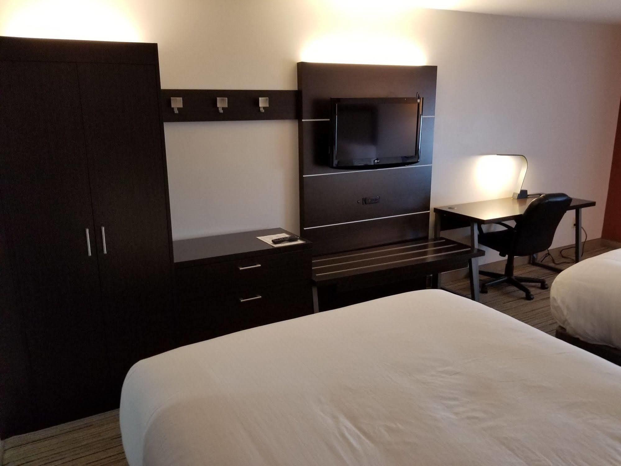 Holiday Inn Express Birch Run-Frankenmuth Area By Ihg Buitenkant foto